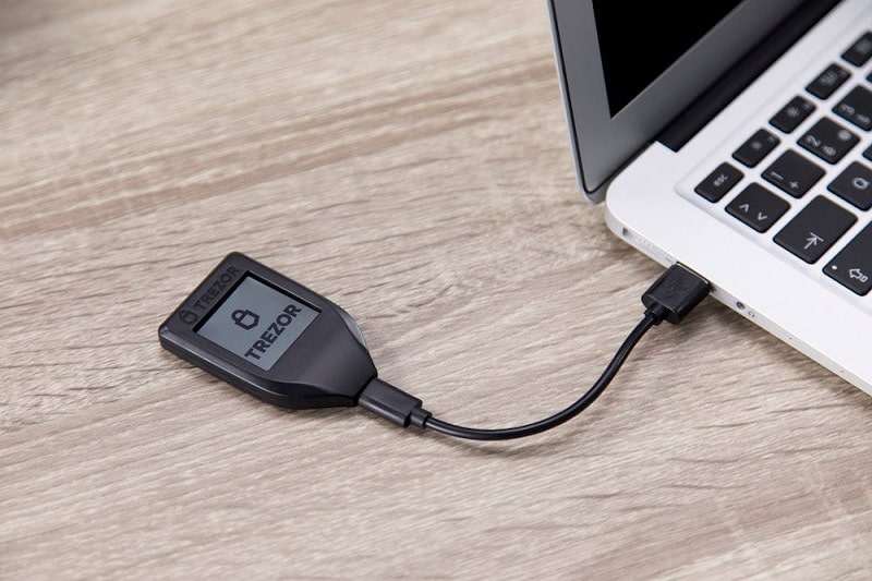 تصویری از Trezor Model T