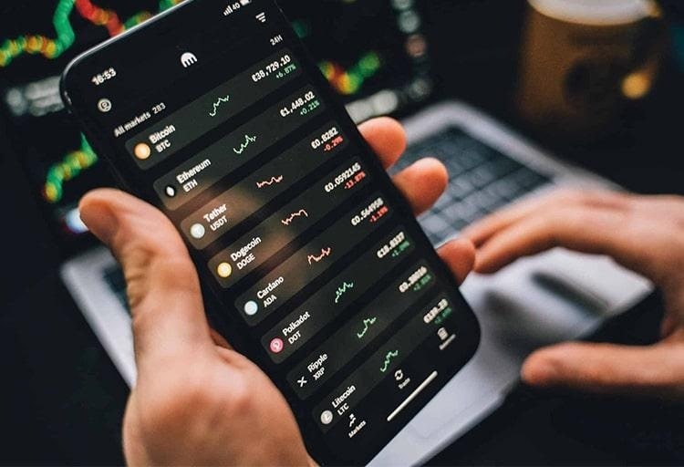 مشاهده نوسان ارزهای دیجیتال در گوشی